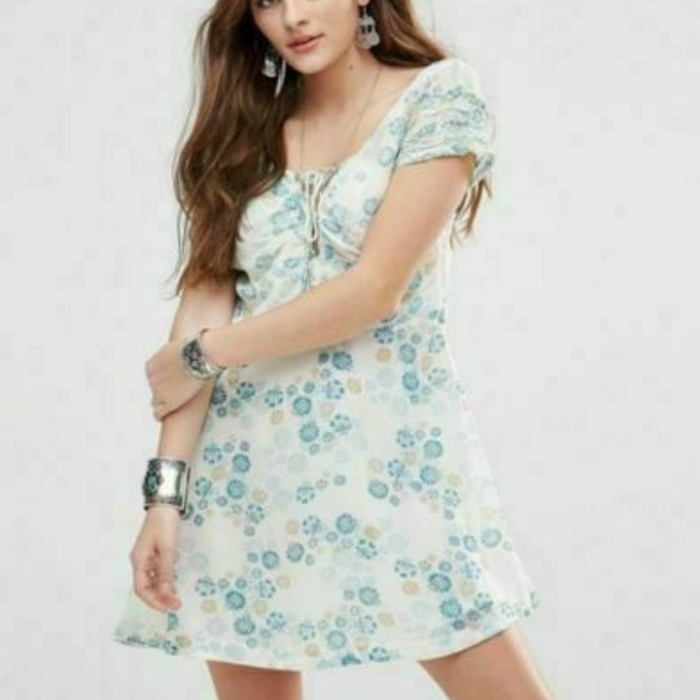 Free People Yours Truly Printed Ruffle Laceup Mini Dress XS - Picture 3 of 6